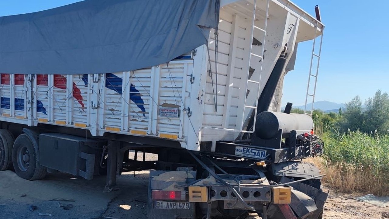 Tır ile beton mikseri çarpıştı: 1 yaralı