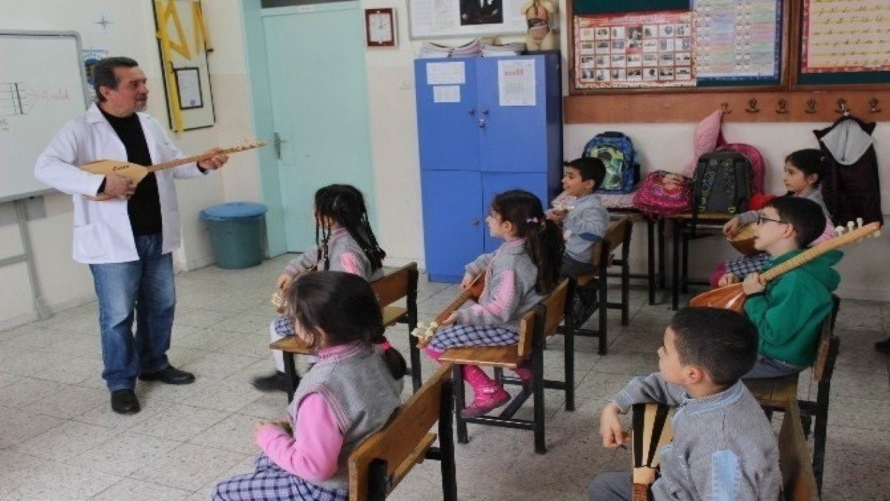 Emekli öğretmen Şevket Akar’dan yeni roman