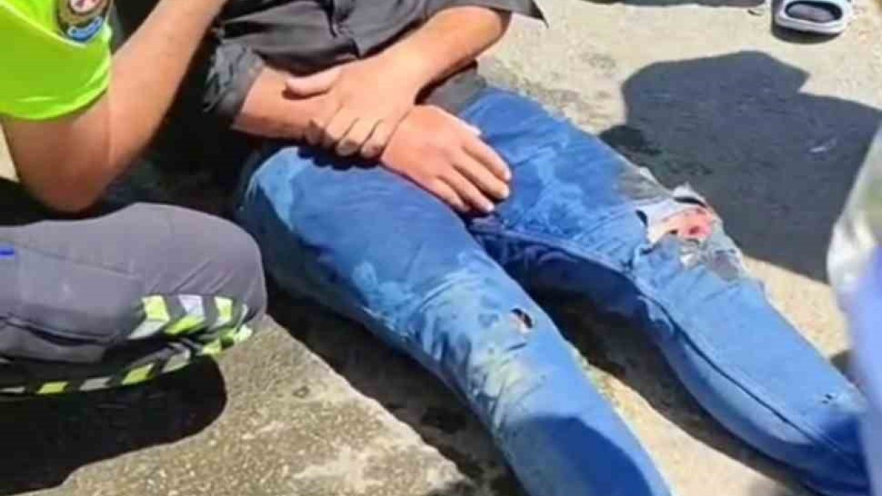 Muş’ta motosiklet ile hafif ticari araç çarpıştı: 1 yaralı