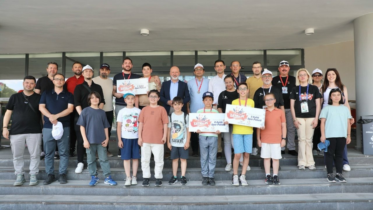 Başkan Çolakbayrakdar: "Çocuklarımızı aileleriyle buluşturacak programları artıracağız"