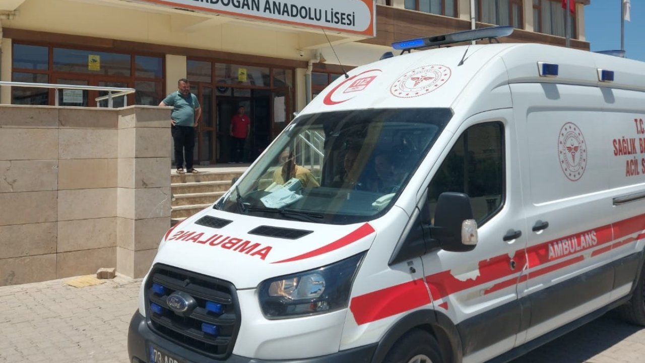 Cizre’de YKS’de fenalaşan iki aday hastaneye kaldırıldı