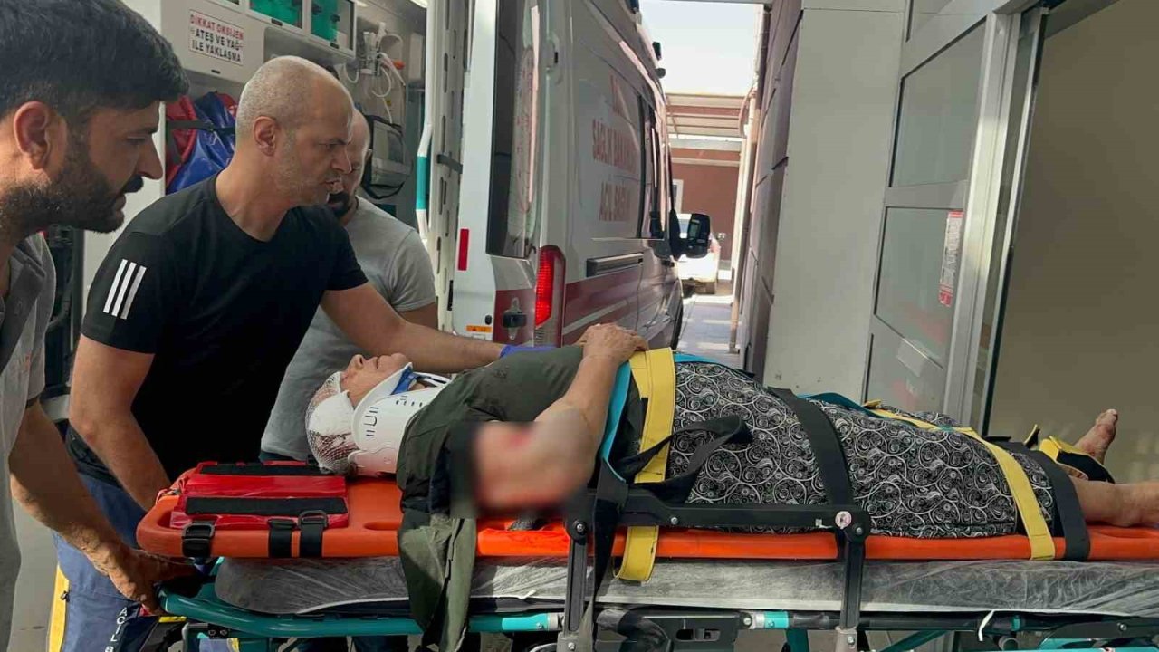 Otomobilin çarptığı kadın yaralandı