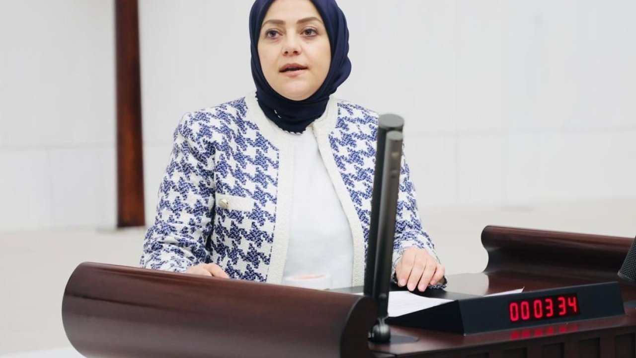 Milletvekili Ün, halk otobüsünde saldırıya uğrayan tesettürlü kadınla görüştü