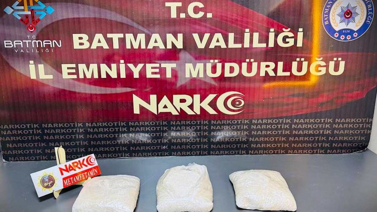 Kadın yolcunun valizinden 3 kilo uyuşturucu çıktı