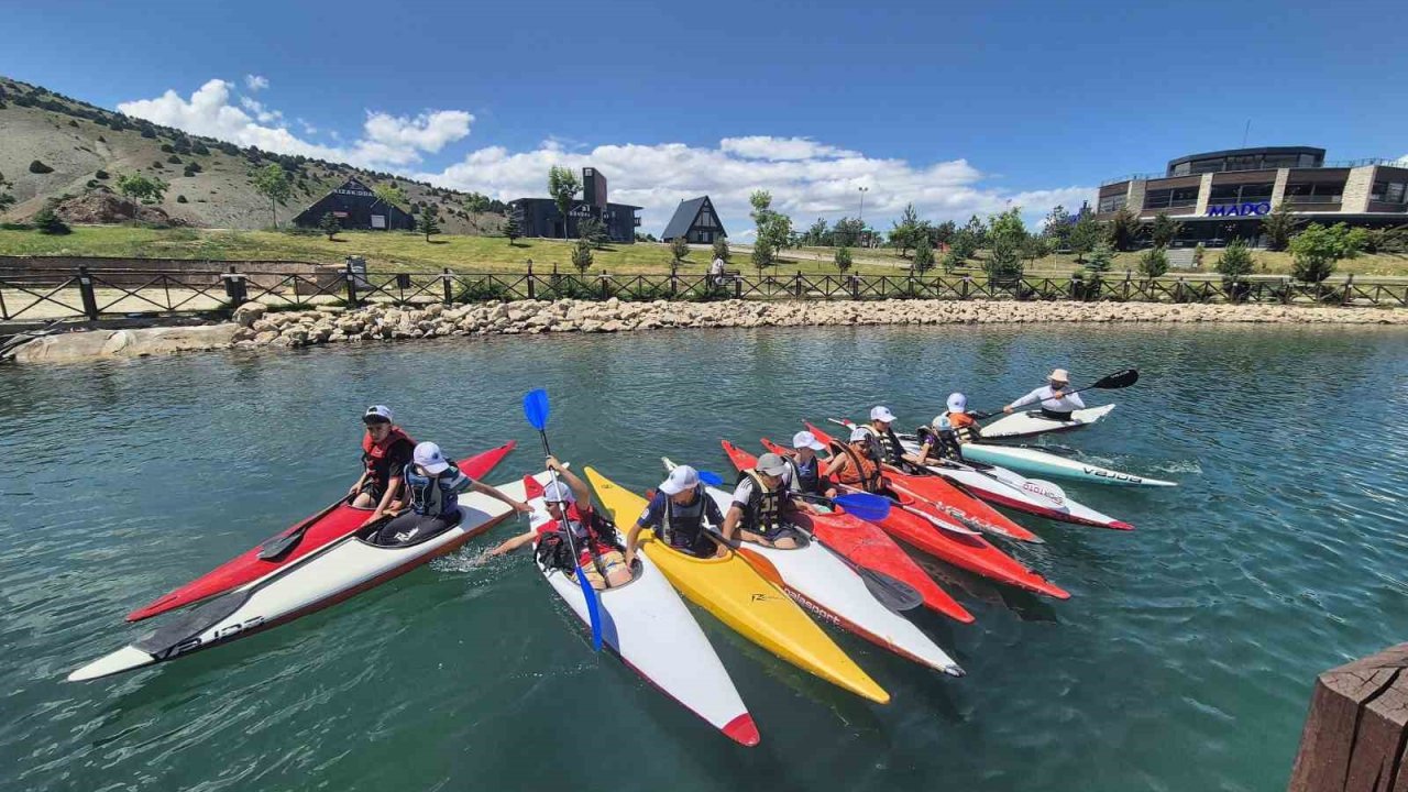 Denizi olmayan Erzincan’da kano heyecanı