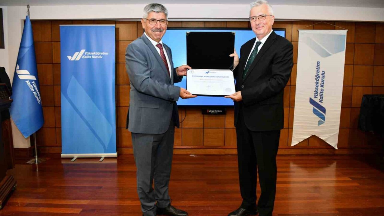 MSKÜ, Kurumsal Akreditasyon Belgesini teslim aldı