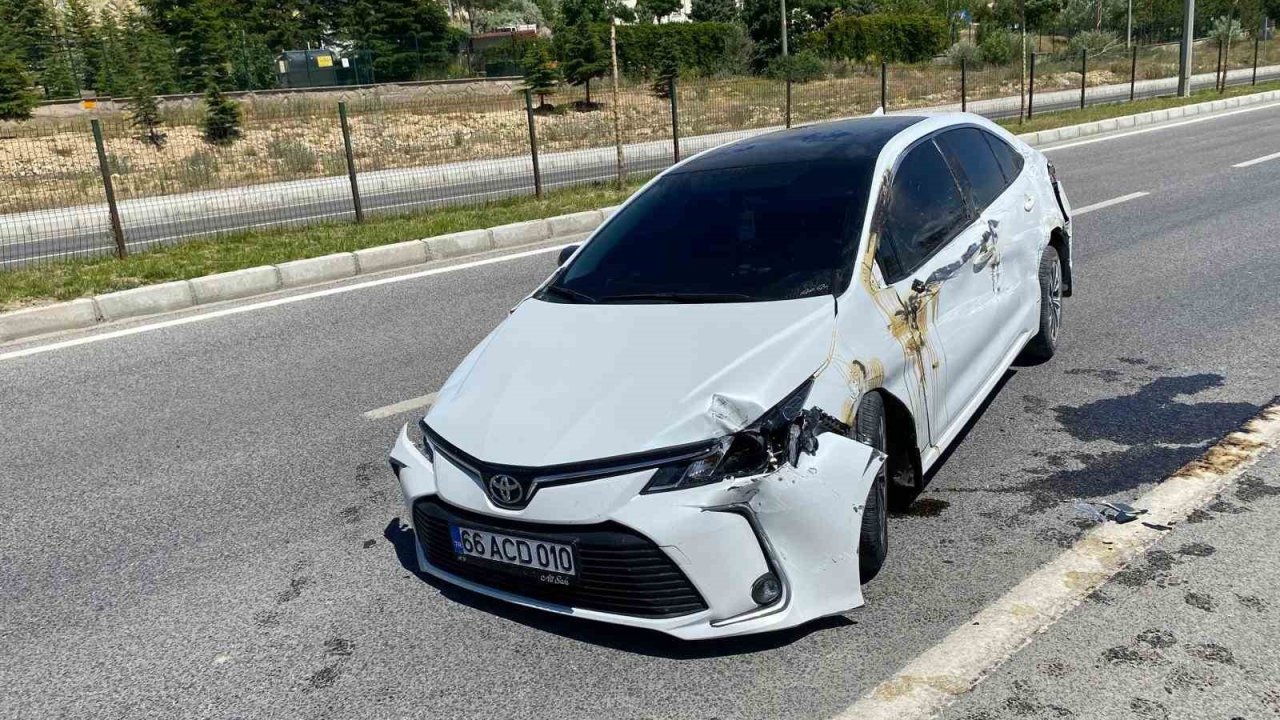 Yozgat’ta 2 araç çarpıştı, 2 kişi yaralandı