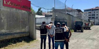 Kağızman’da uyuşturucu taciri 2 kişi tutuklandı