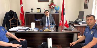 Kaymakam Kahraman’dan Digor İlçe Emniyet Müdürlüğüne ziyaret
