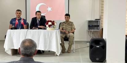 Selim Kaymakamı Semiz, Muhtarlarla Tanışma Toplantısı Düzenledi
