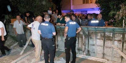 "Tapulu arsam" diye yolu beton duvar ile kapatınca mahalleli isyan etti