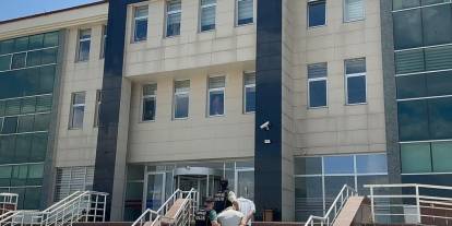 Kars’ta uyuşturucu taciri 2 kişi tutuklandı