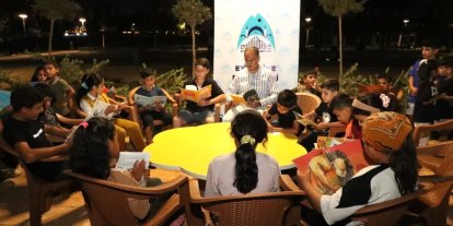 Çocuklar ve gençler gezici kütüphane etkinliğinde buluştu