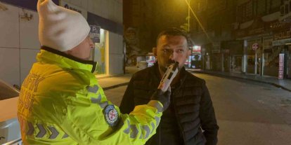 ’Dur’ ihtarına uymayan sürücü, 6 gün arayla ikinci kez alkollü yakalandı