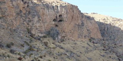 Tarihi Ansır Mağaraları korku mağarasına dönüştü