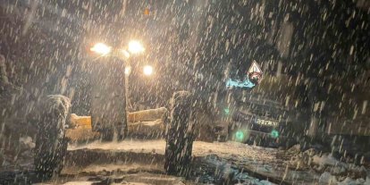 Ordu-Sivas kara yolu kar yağışı nedeniyle ulaşıma kapandı