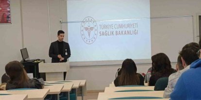 Düzce’de bebek, çocuk ve genç akademisi eğitim yapıldı