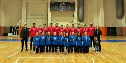 KBÜ voleybol takımlarından bölge şampiyonasına iki ayrı zafer