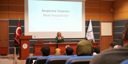 KBÜ’de tez yazım seminerlerinde beşinci hafta tamamlandı