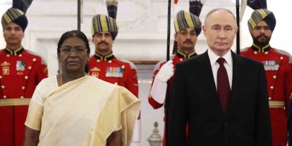 Putin: "(Rusya-Hindistan ilişkileri) Birlikte yol alıyoruz, birlikte büyüyoruz"