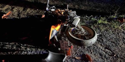 Otomobille çarpışan motosikletin sürücüsü ağır yaralandı