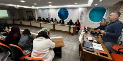 Salihli’de üniversite öğrencilerine mobil fotoğraf eğitimi