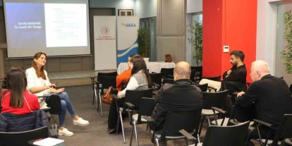 AYTO’dan iş dünyasına İletişim ve Markalaşma Eğitimi