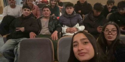 Karacasu’da öğrenciler tiyatroyla buluştu