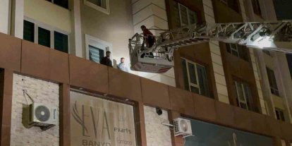 Kayseri’de bir garip olay: 3’üncü kattan çarşafla indiler: 2 gözaltı