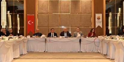 Vali Zorluoğlu, esnafın sorun ve taleplerini dinledi