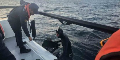 Karaya oturan tekne sahil güvenlik ekiplerince kurtarıldı