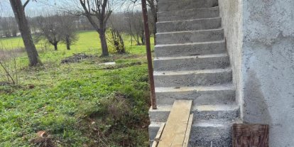 Sakarya’da merdivenden düşen şahıs yaralandı