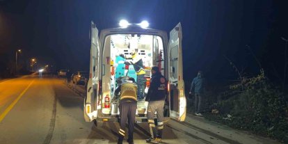 Düzce’de minibüs ile otomobil çarpıştı 3 kişi yaralandı