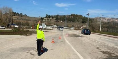 Yenipazar’da trafik güvenliği denetimleri aralıksız sürdürülüyor