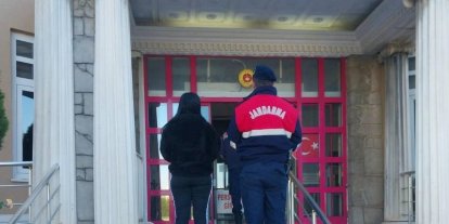 Aydın’da 2 aranan şahıs operasyonla yakalandı