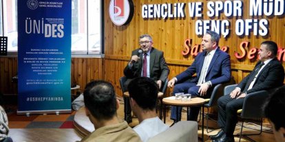 Bakan Yardımcısı Eminoğlu, ÜNİDES projesi kapsamında Bilecik’te öğrencilerle buluştu