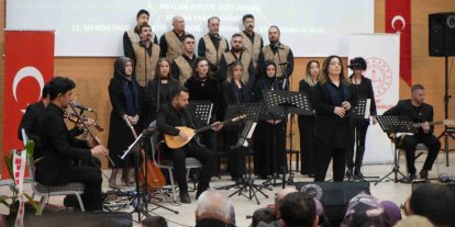 Bayburt’ta öğretmenlerden türkü ziyafeti