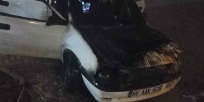 Yozgat’ta otomobil alevlere teslim oldu