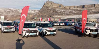 Kars’a Yeni Araç Takviyesi, Araçlar Bedesten Bölgesi’nde Sergileniyor