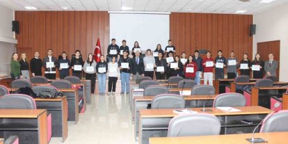 Efeler’de öğrenci meclisi yeni döneme başladı