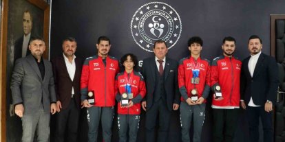 Şampiyon cimnastikçilerden Kabakcı’ya ziyaret