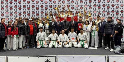 Avrupa’da Yıldırım rüzgarı