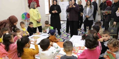 Vali Kızılkaya’nın eşi, şehit ailesi, koruyucu aile ve kadın üreticilerle bir araya geldi