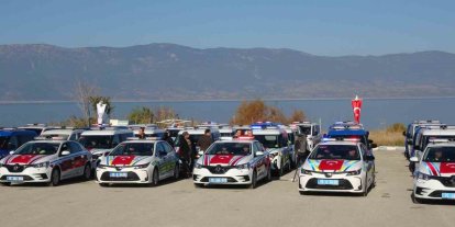 Burdur’da güvenlik güçlerine 56 yeni araç teslim edildi