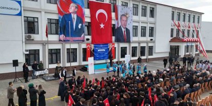 "Düzce eğitim öğretimde otobana çıkacak"