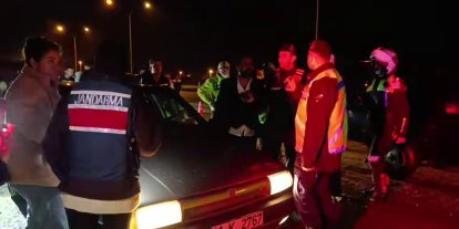 Ekiplerin zorlu denetimi: Alkollü sürücü direndi, bir diğeri tepki gösterdi