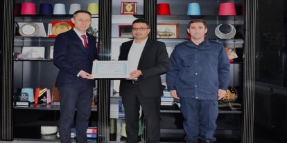 Aksoy’dan jandarmaya araç bağışı