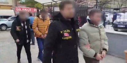 Kilitli motosikleti çalan 2 şüpheli yakalandı