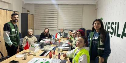 Kars Yeşilay gençleri sanatla buluşturdu