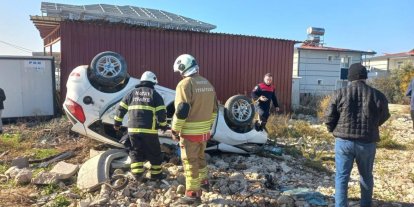 Samandağ’da takla atan otomobilin sürücüsü yaralandı